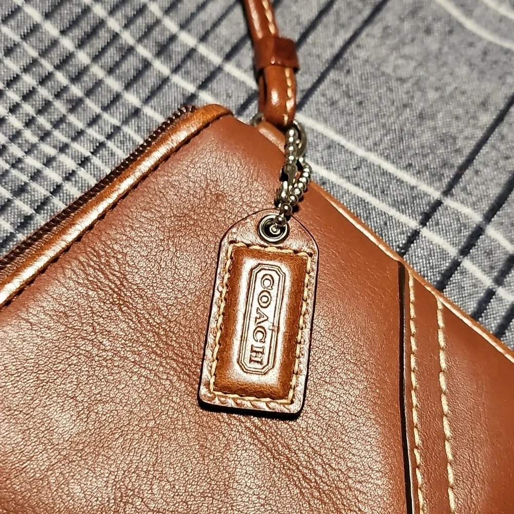Coach leather wristlet Brown - Picture 3 of 4